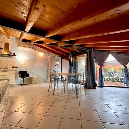 Appartamenti Villa Lina Ντεζεντσάνο ντελ Γκάρντα Εξωτερικό φωτογραφία