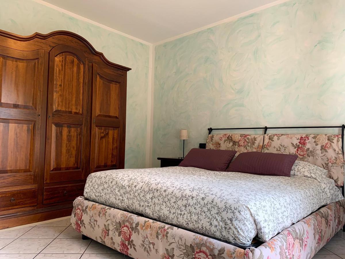 Appartamenti Villa Lina Ντεζεντσάνο ντελ Γκάρντα Εξωτερικό φωτογραφία