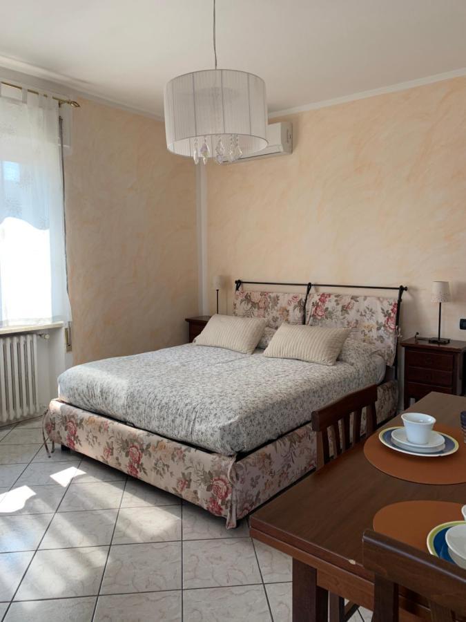 Appartamenti Villa Lina Ντεζεντσάνο ντελ Γκάρντα Εξωτερικό φωτογραφία