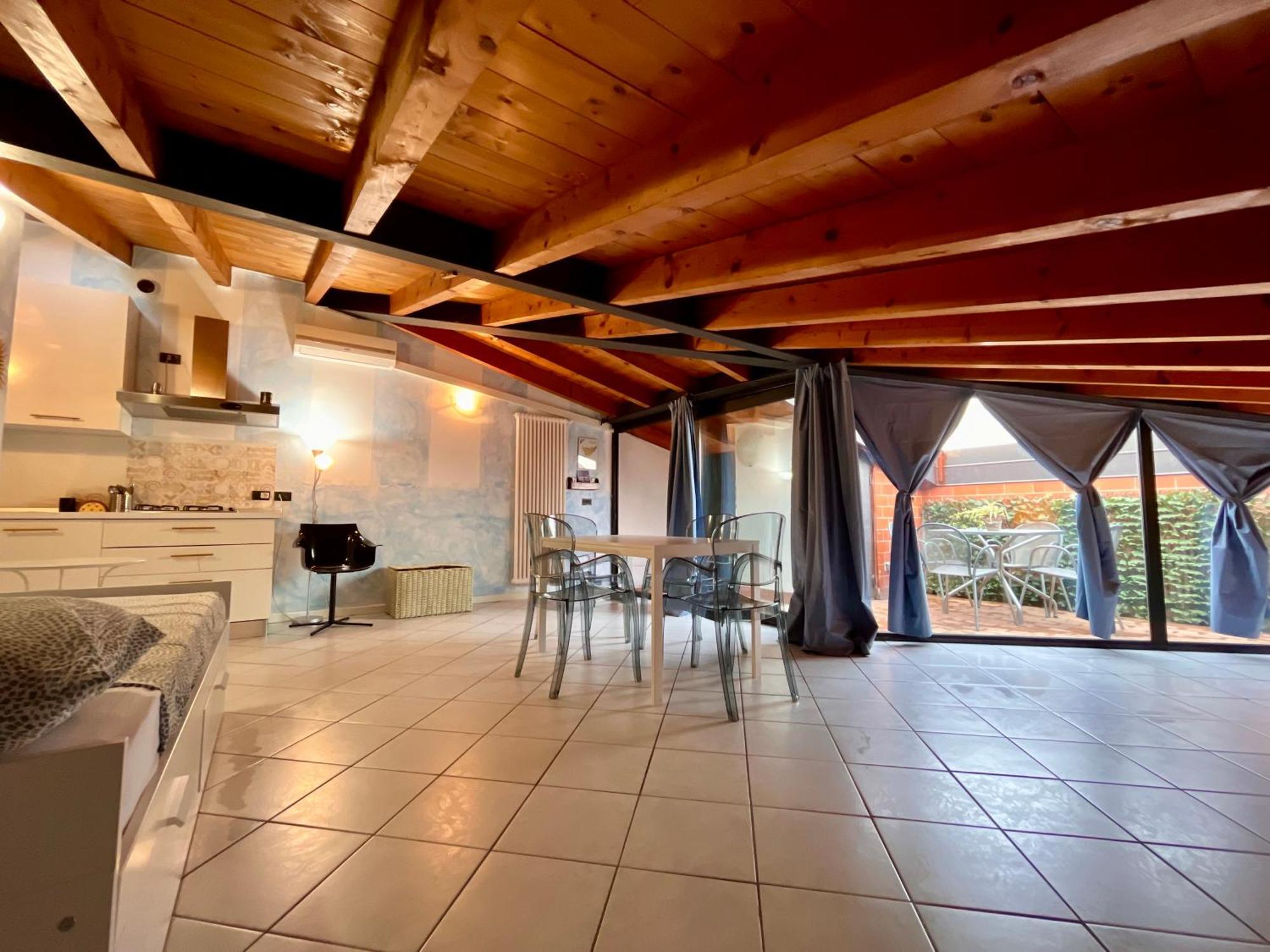 Appartamenti Villa Lina Ντεζεντσάνο ντελ Γκάρντα Εξωτερικό φωτογραφία