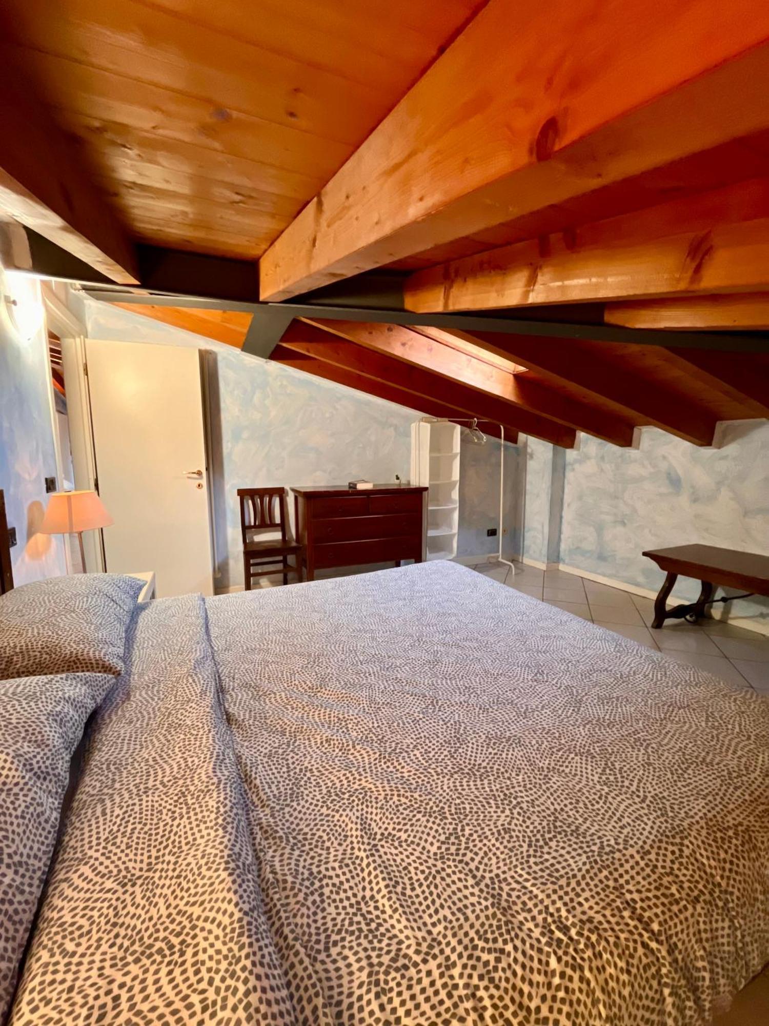 Appartamenti Villa Lina Ντεζεντσάνο ντελ Γκάρντα Εξωτερικό φωτογραφία