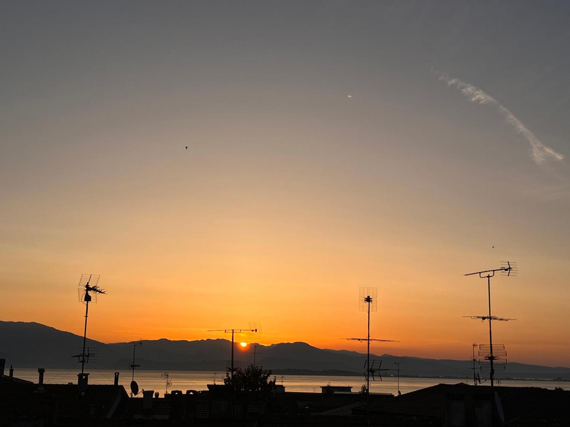 Appartamenti Villa Lina Ντεζεντσάνο ντελ Γκάρντα Εξωτερικό φωτογραφία