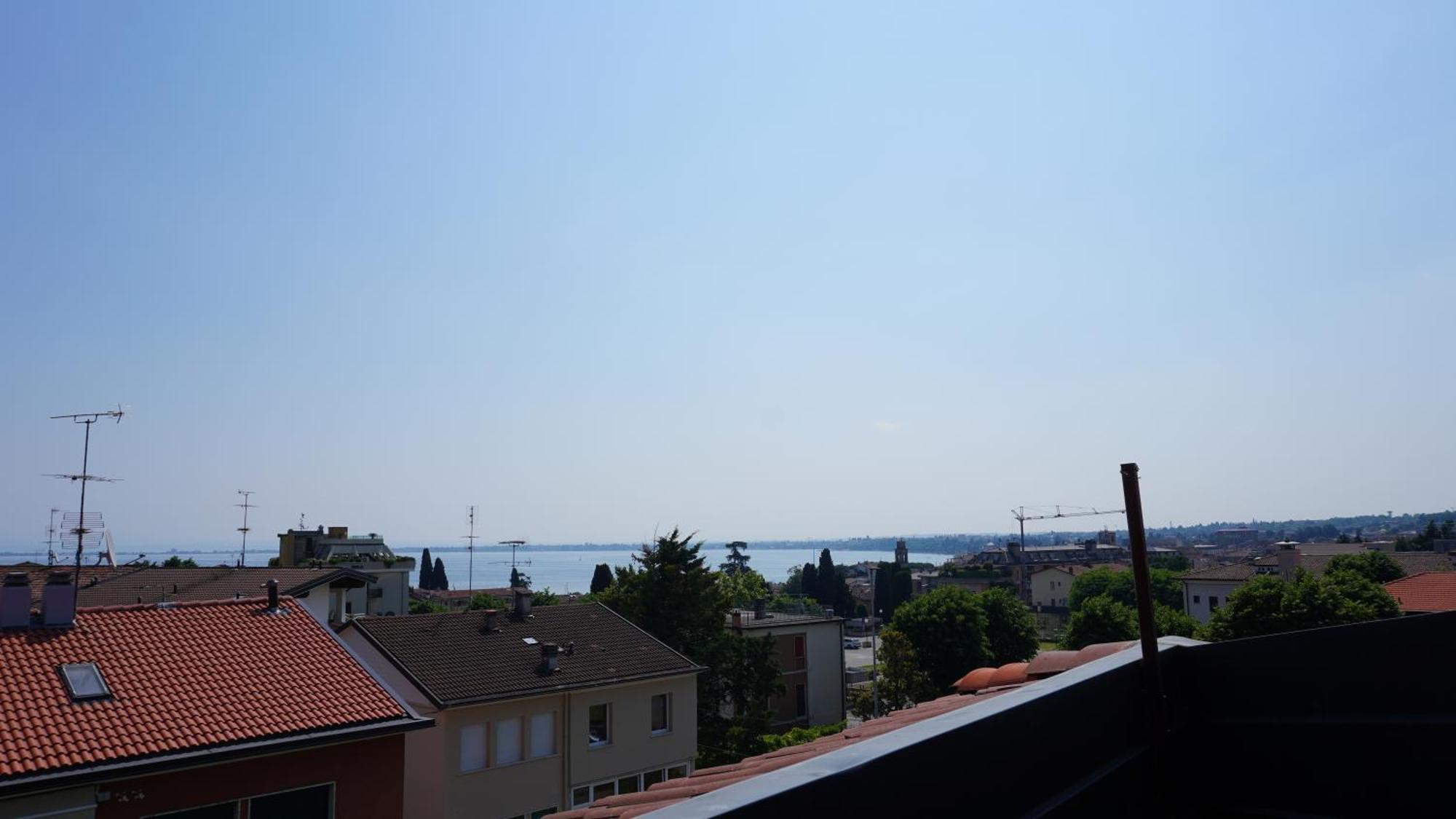 Appartamenti Villa Lina Ντεζεντσάνο ντελ Γκάρντα Εξωτερικό φωτογραφία