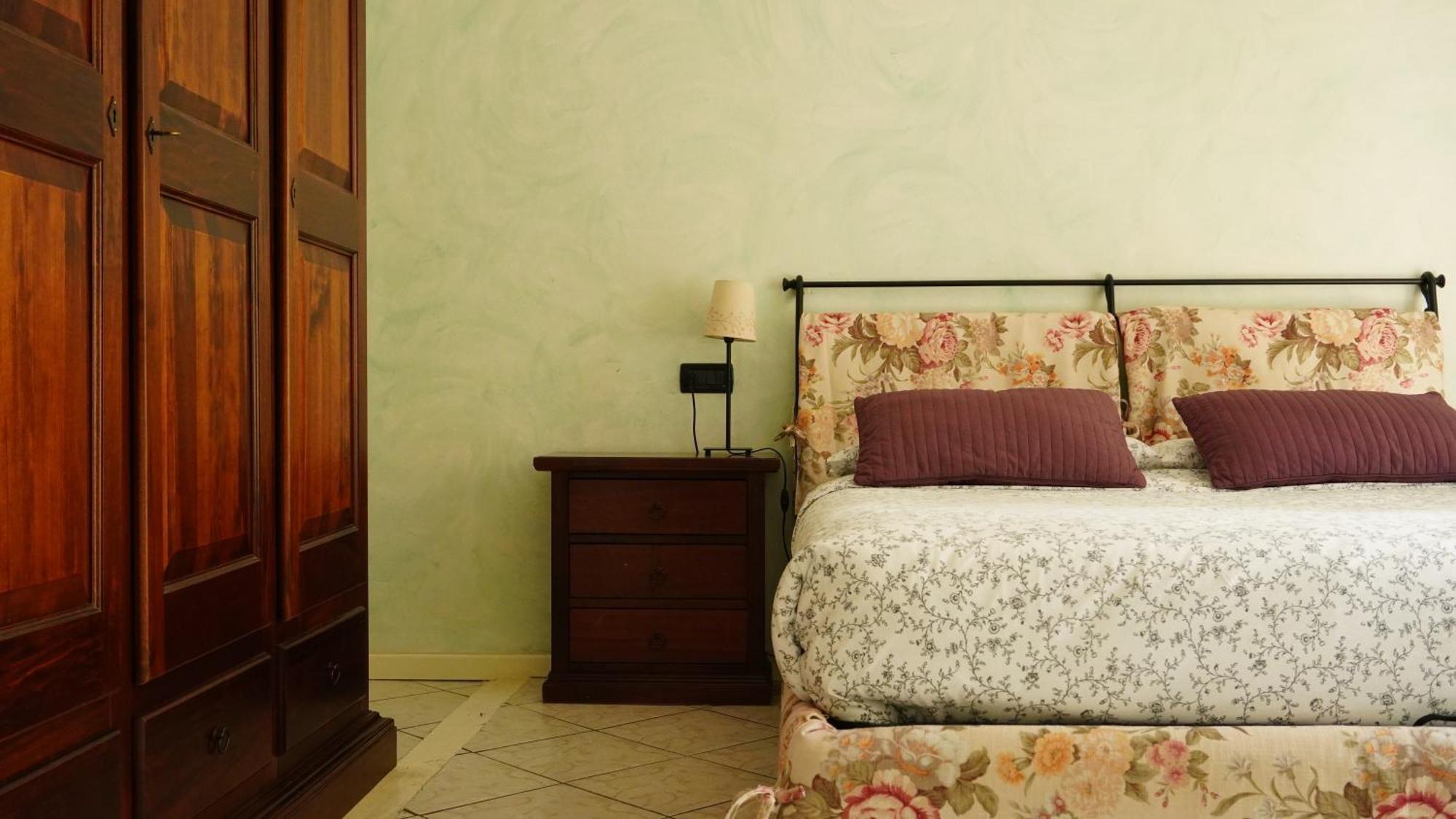 Appartamenti Villa Lina Ντεζεντσάνο ντελ Γκάρντα Εξωτερικό φωτογραφία