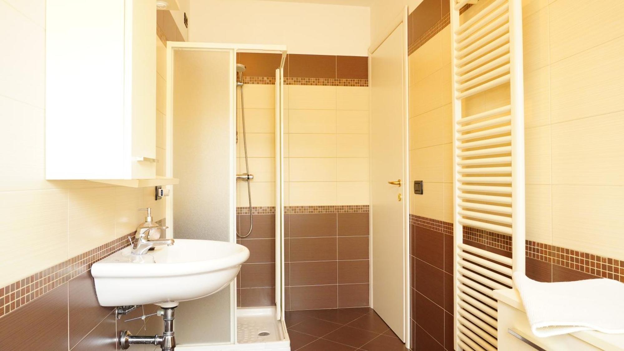 Appartamenti Villa Lina Ντεζεντσάνο ντελ Γκάρντα Εξωτερικό φωτογραφία